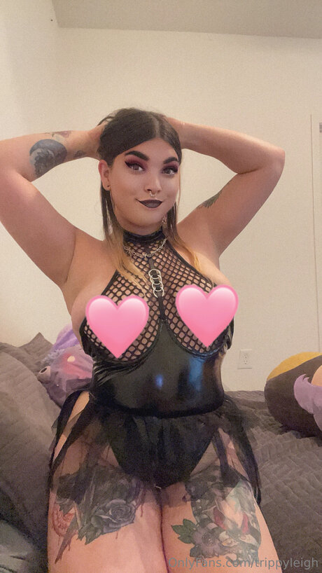 Trippyleigh nude pornstar photo
