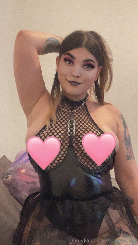 Trippyleigh star erotic photos