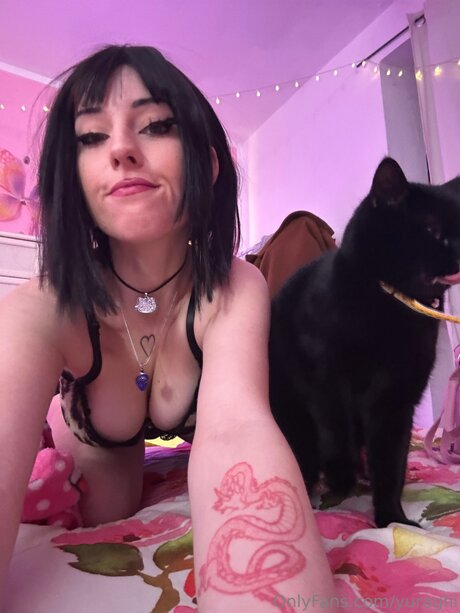 Yuraghi top star photos