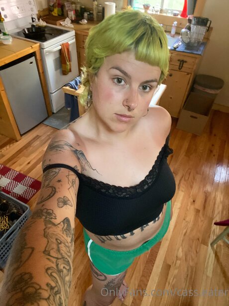 Cass Eater star erotic picture