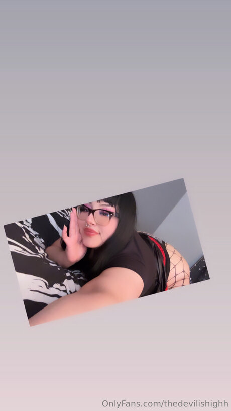 Thedevilishighh model pornographic images