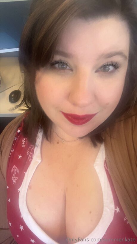 Summer Kate perfect pornstar pics