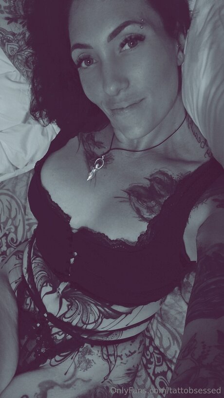 Tattobsessed naked star images