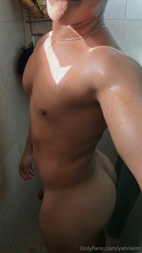 Yahrielm pornstar hot pictures