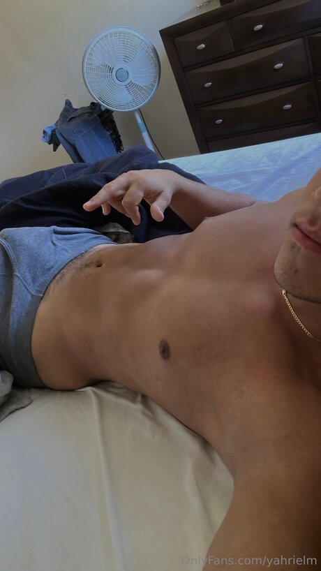 Yahrielm hd actress img