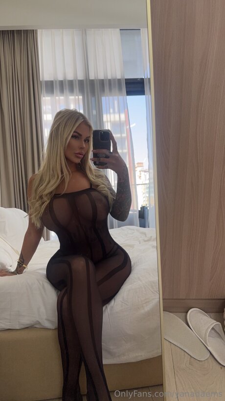 Yanadaems model free pics