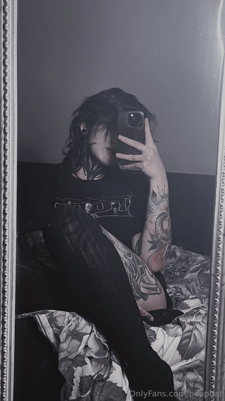 Beepbat model porn gallery