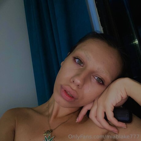 Ana Ji sex model gallery