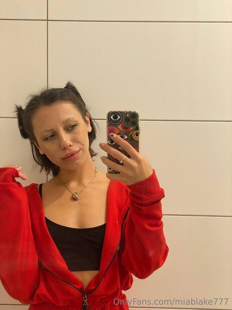 Ana Ji top model picture