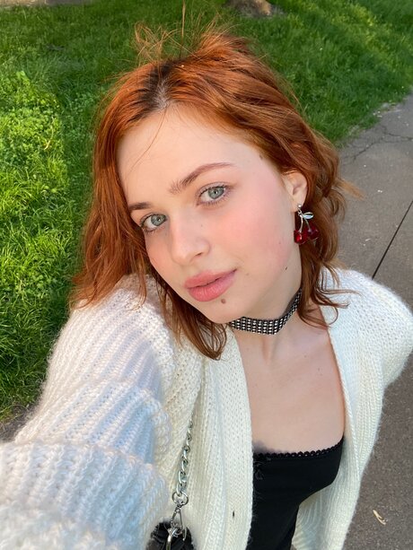 Pineappleri nude actress archive