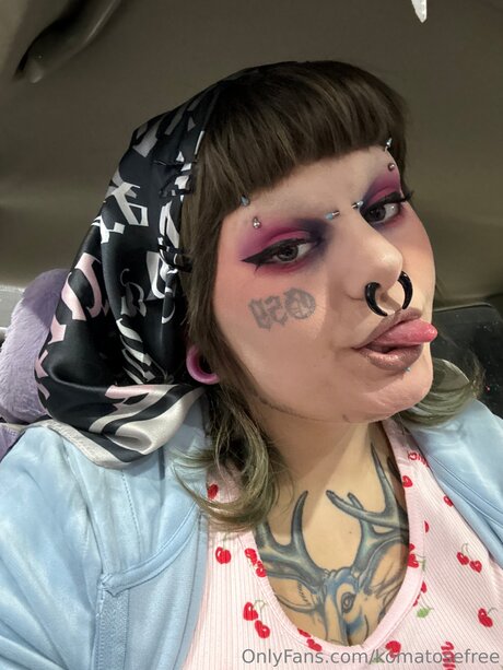 Lydiainthebones hd star photo