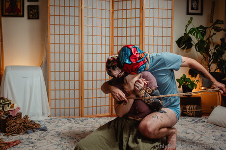 Knotsnacks hd actress galleries