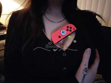 Sinsofhera nude pornstar archive