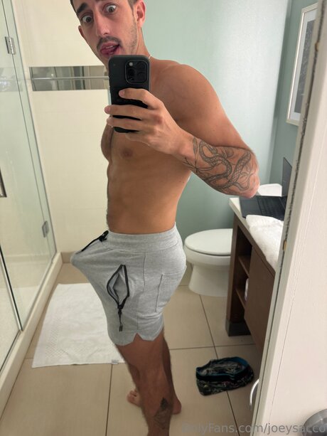 Joeysacco model porn gallery
