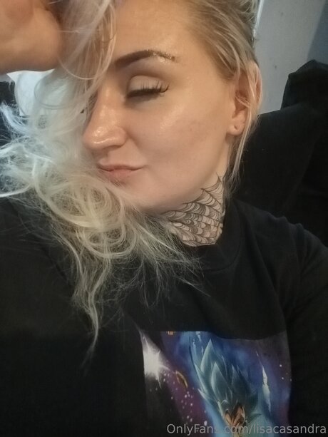 Lisacasandra star high quality image