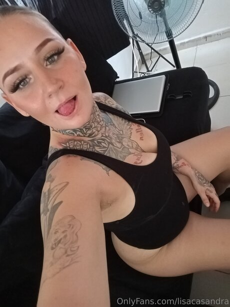 Lisacasandra high quality model photo