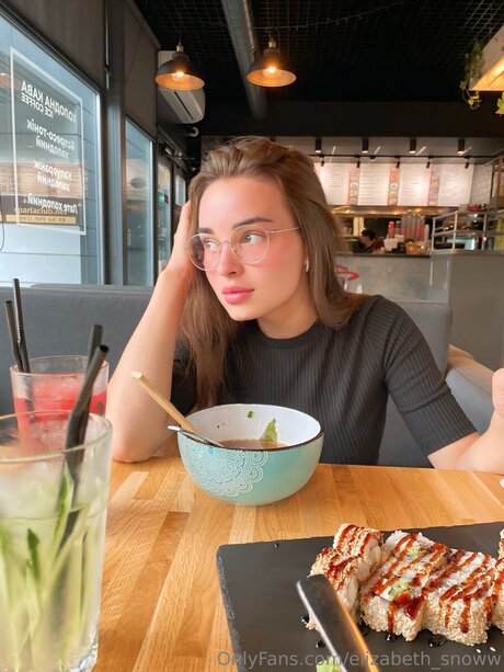 Elizabeth Dreamm pornstar pretty galleries