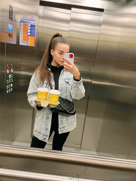 Elizabeth Dreamm sex model gallery