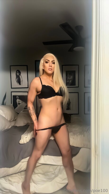 Poe100 model porn pic