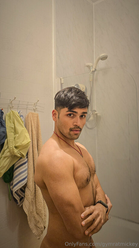 Gymratmickey star perfect photo