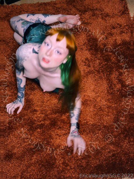 Itsericavaughn star top img