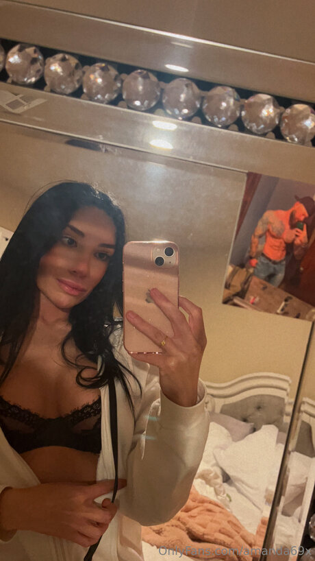 Amanda69x star naked archive