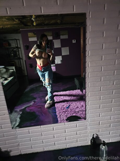 Therealdelilah hot actress images