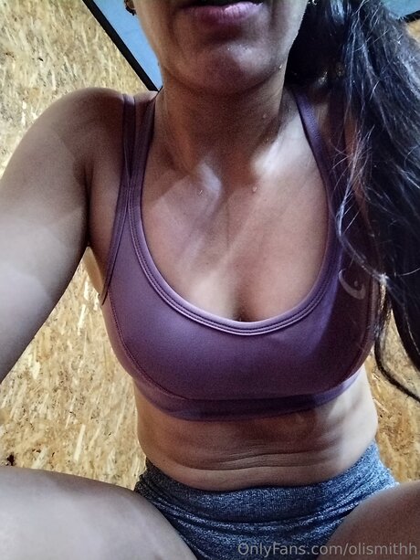 Olismithh nude pornstar pics