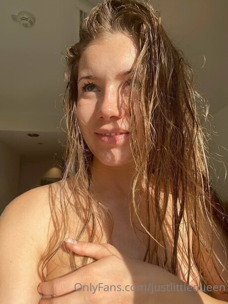 Maryqueenfree porn star img