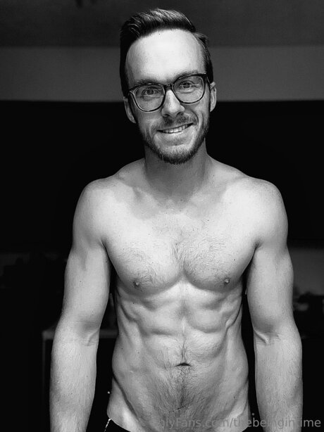 Thebeingintime nude actress photo