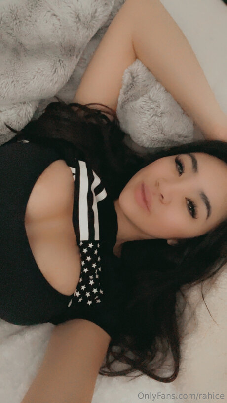 Rahice pornstar adult img