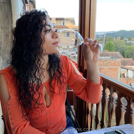 Annathedentist nudes star archive