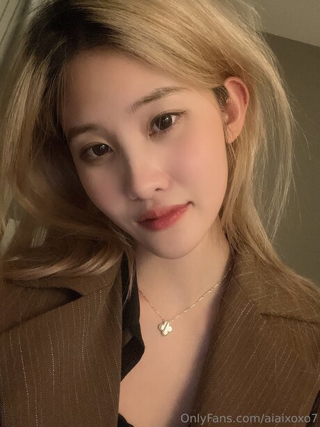 Aiaixoxo7 naked star picture