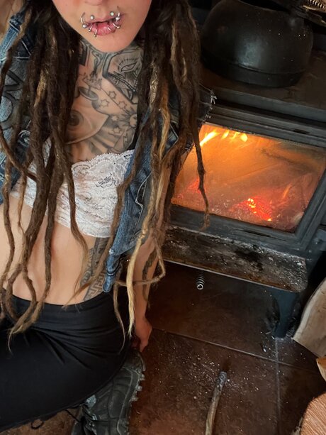 Iam Cmapd adult model photo