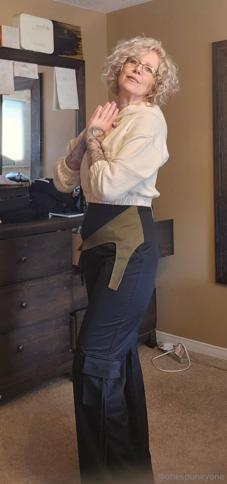 Onespunkyone model sex galleries