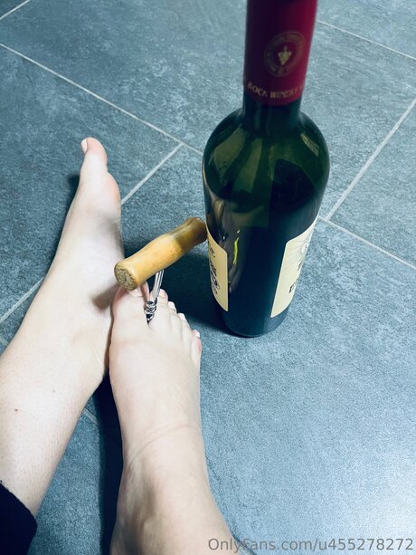 U455278272 pornstar erotic image