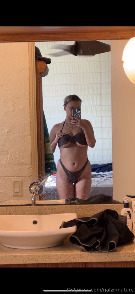Nalzinnature pornstar perfect pic