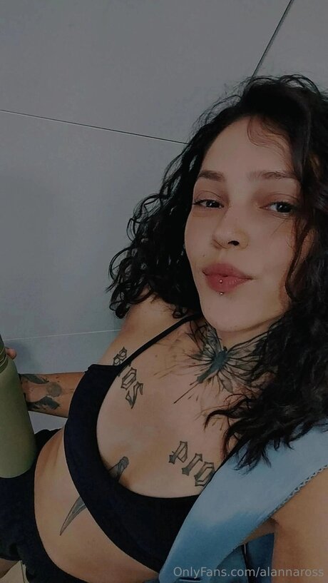 Alannaross best actress photo