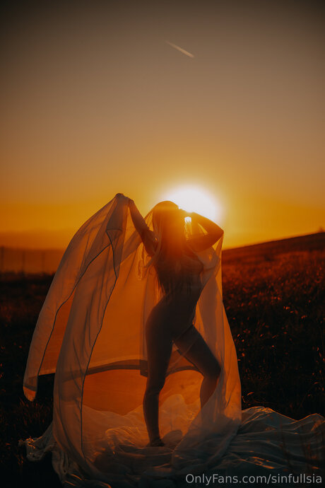 Sinfullsia star pretty picture