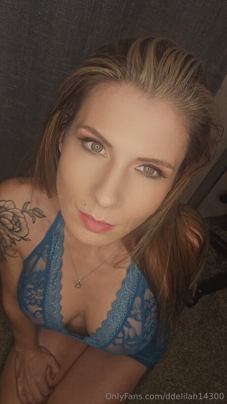 Ddelilah14300 star erotic img