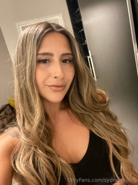 Sydneydyerx xxx actress image