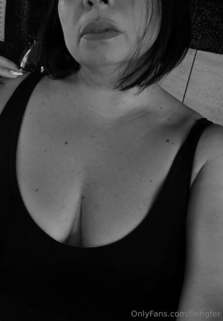 Linhgfer nice pornstar picture