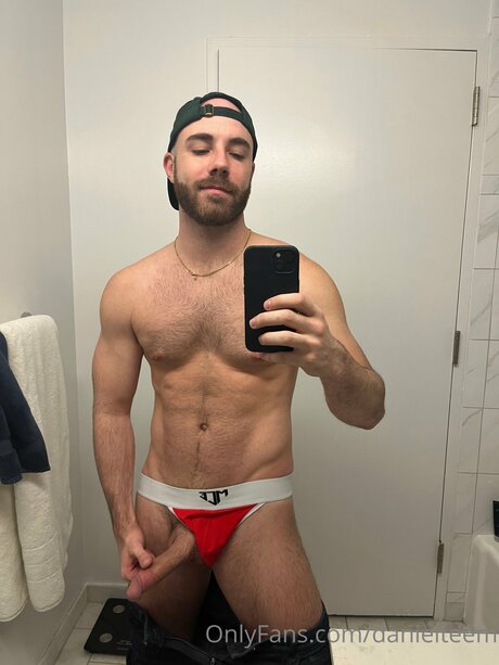Danielteem star nude pics