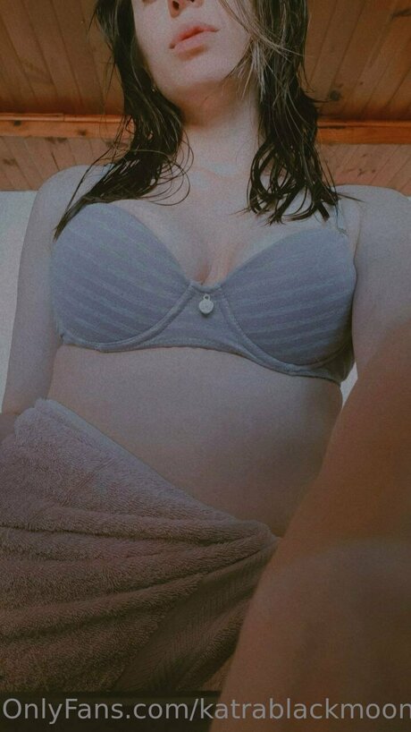 Katrablackmoon model erotic images