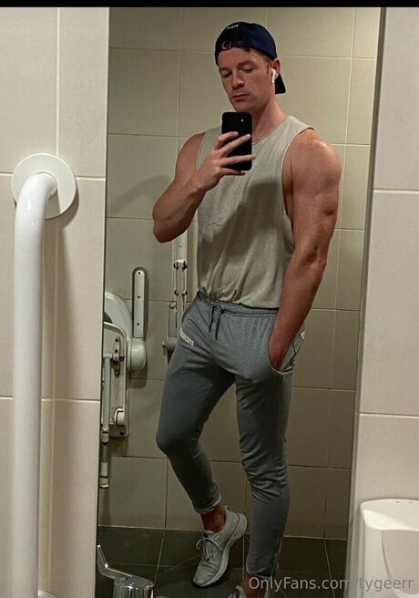 Tygeerr pornstar erotic img