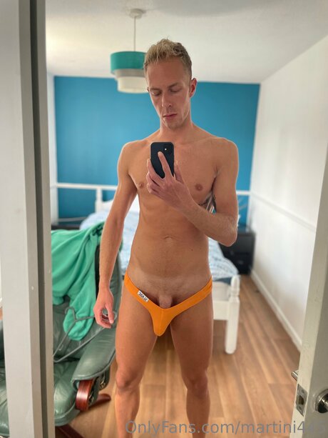 Hungblondebrit exclusive model picture