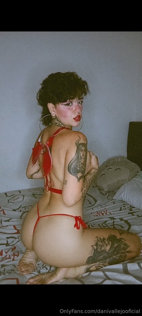 Danivallejooficial naked star pic