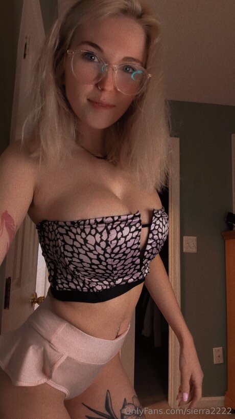 Sierra2222 star naked archive