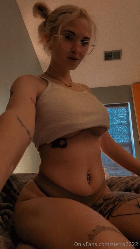 Sierra2222 pornstar xxx pictures