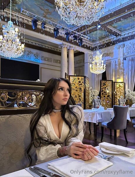 Roxyyflame adult actress pics